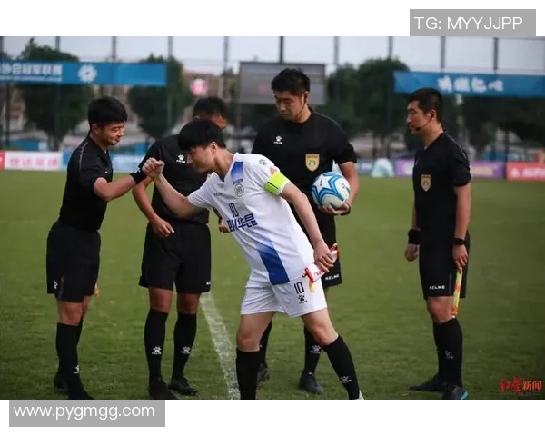 成都足球队心理素质探讨：如何在比赛中保持冷静与自信