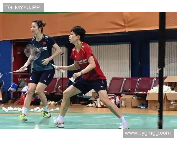 重庆羽毛球队与杭州羽毛球队赛后复盘团队协作的成功与不足分析