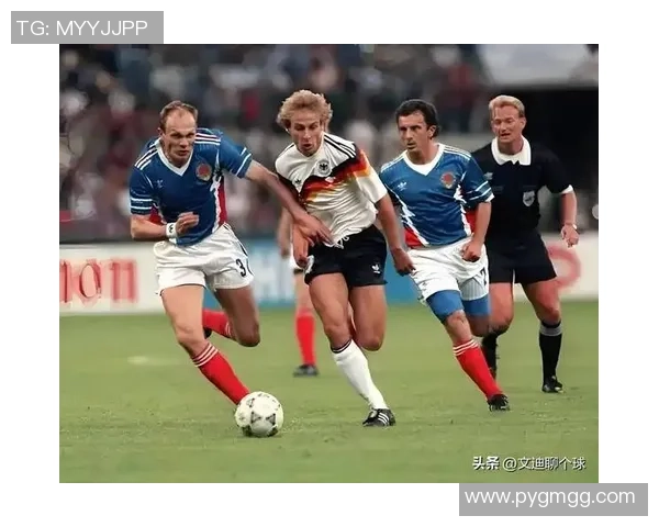 最奇葩的足球明星背后的故事与传奇瞬间解析