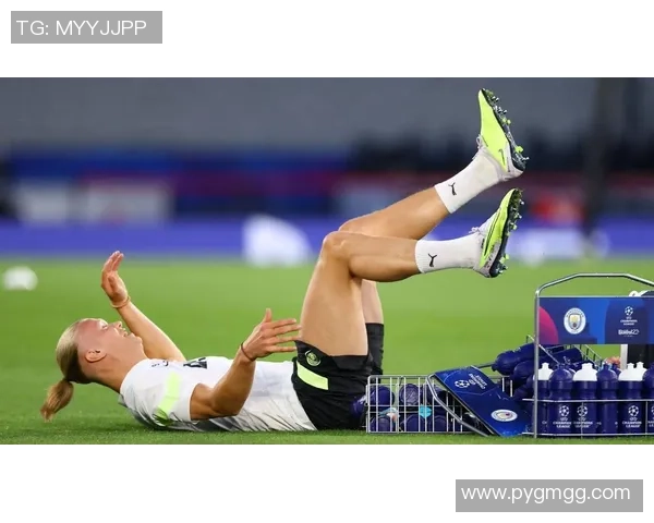 足球明星逆天弹跳展现惊人飞跃能力引发全球瞩目与赞叹 足球明星逆天弹跳展现惊人飞跃能力引发全球瞩目与赞叹